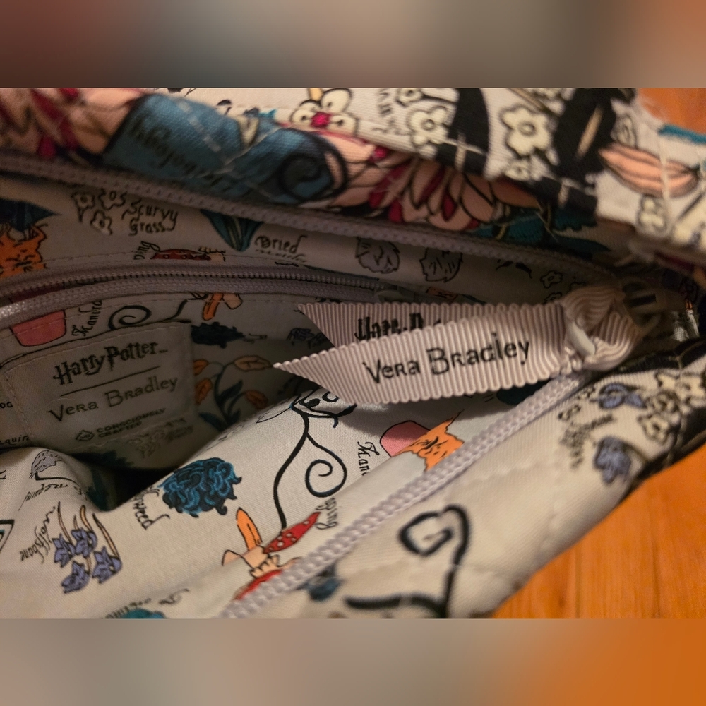 Vera Bradley Harry Potter Herbology Crossbody Bag - Picture 10 of 12